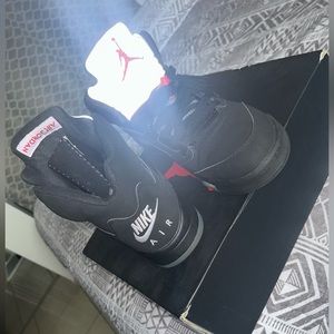 Air jordan metallic 5’s (2016) OG Still in good condition